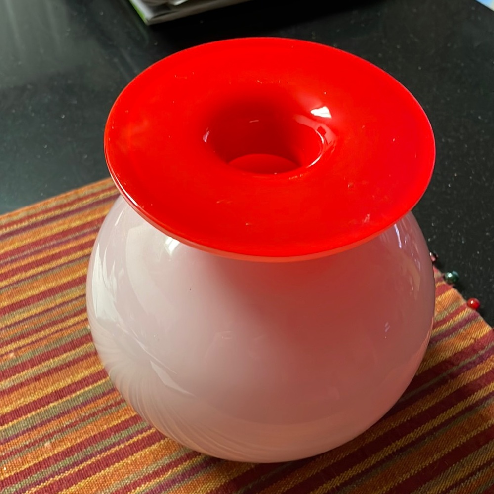 Pink and Red Vase…